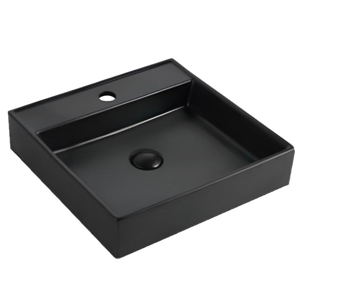 Maddison Vessel Matt Black
