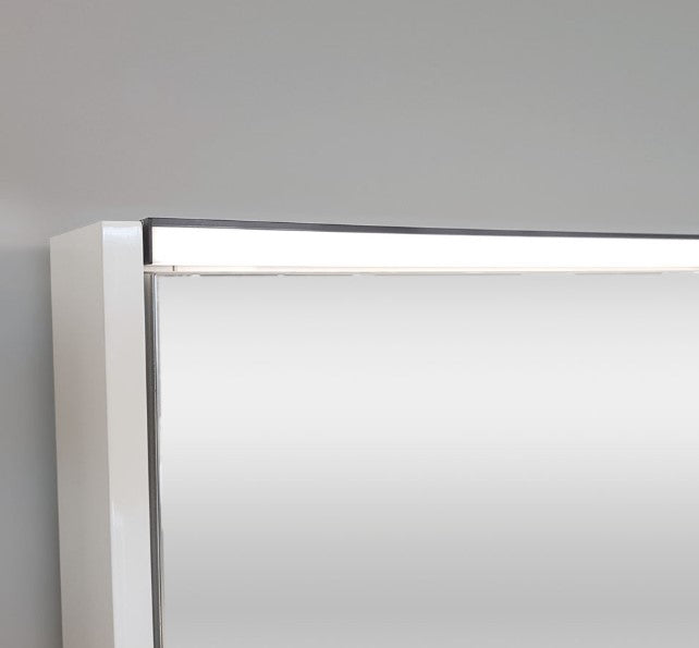 750 LED Mirror Cabinet With Side Panels