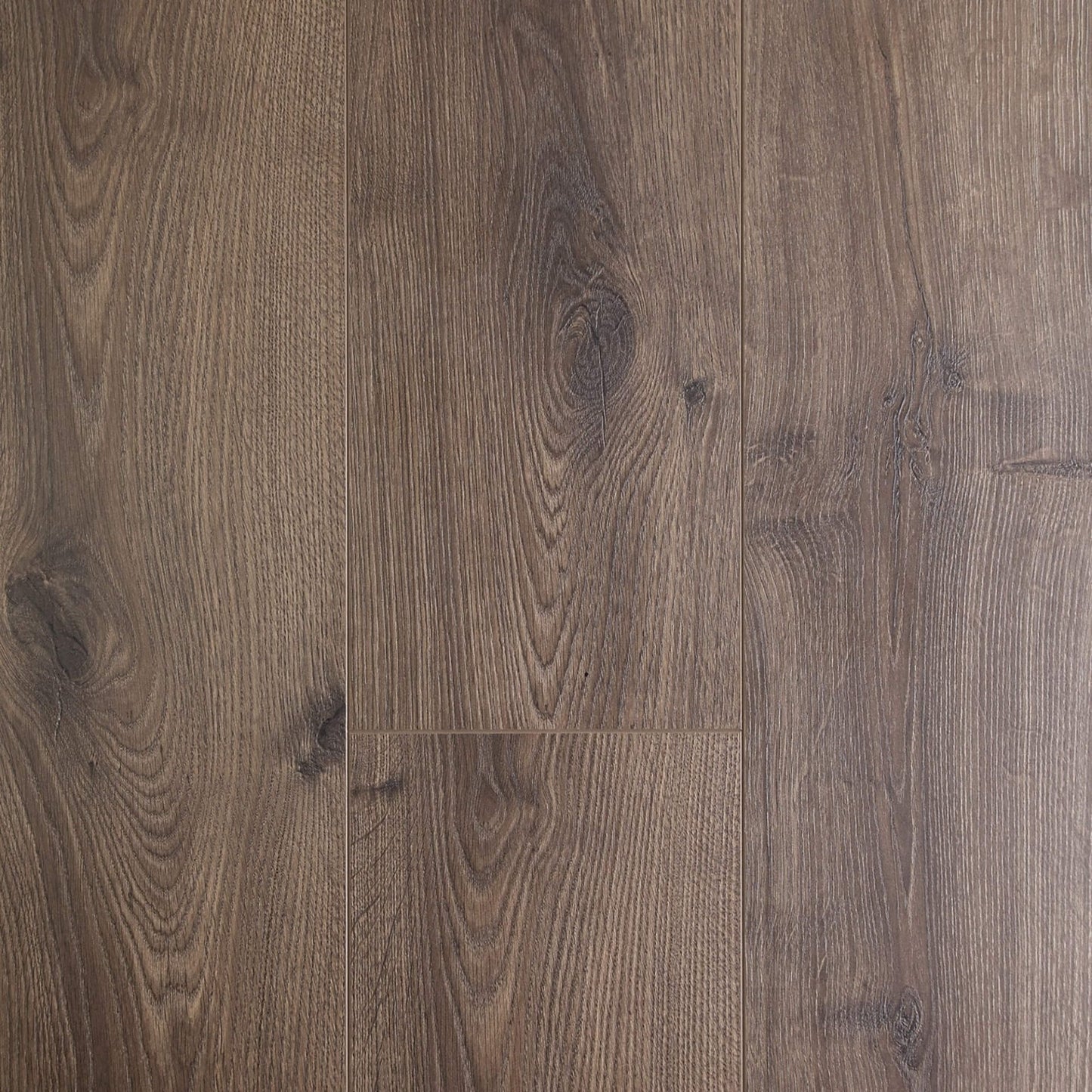 Oakleaf Laminate Floor "Tawny Oak"