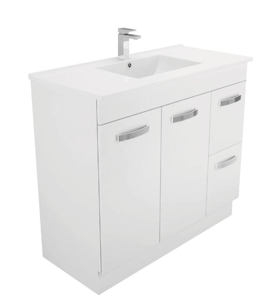 Dolce UniCab 1000 Vanity on Kickboard