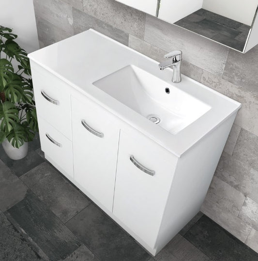 Dolce Edge Scandi Oak 900 Offset Vanity on Kickboard