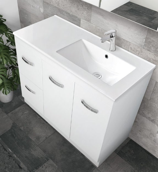 Dolce Fingerpull Satin Black 900 Offset Vanity on Kickboard