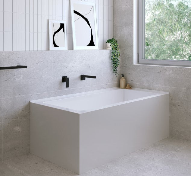 Sentor Acrylic Corner Bath with Overflow, 1500mm