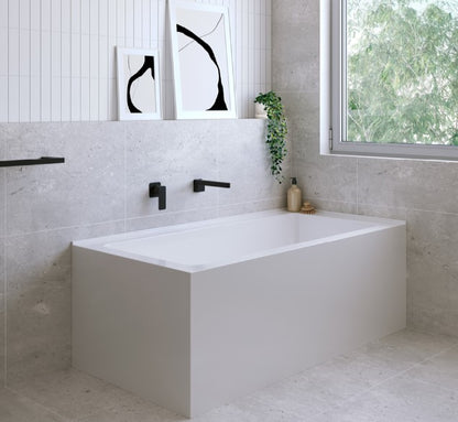 Sentor Acrylic Corner Bath with Overflow, 1500mm